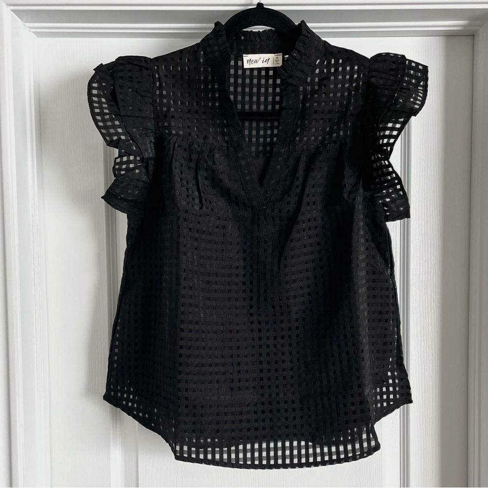 New In Black Textured Ruffled Sleeve Women's Top House Size S - Picture 2 of 9